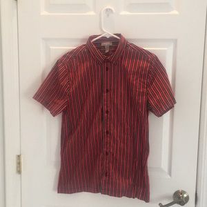 Forever 21 Men’s Button Up Tee